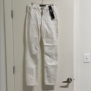 White skinny mid rise skinny jean